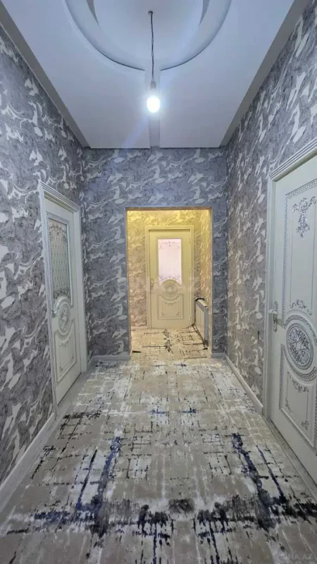 Satılır 3 otaqlı mənzil 82 m²