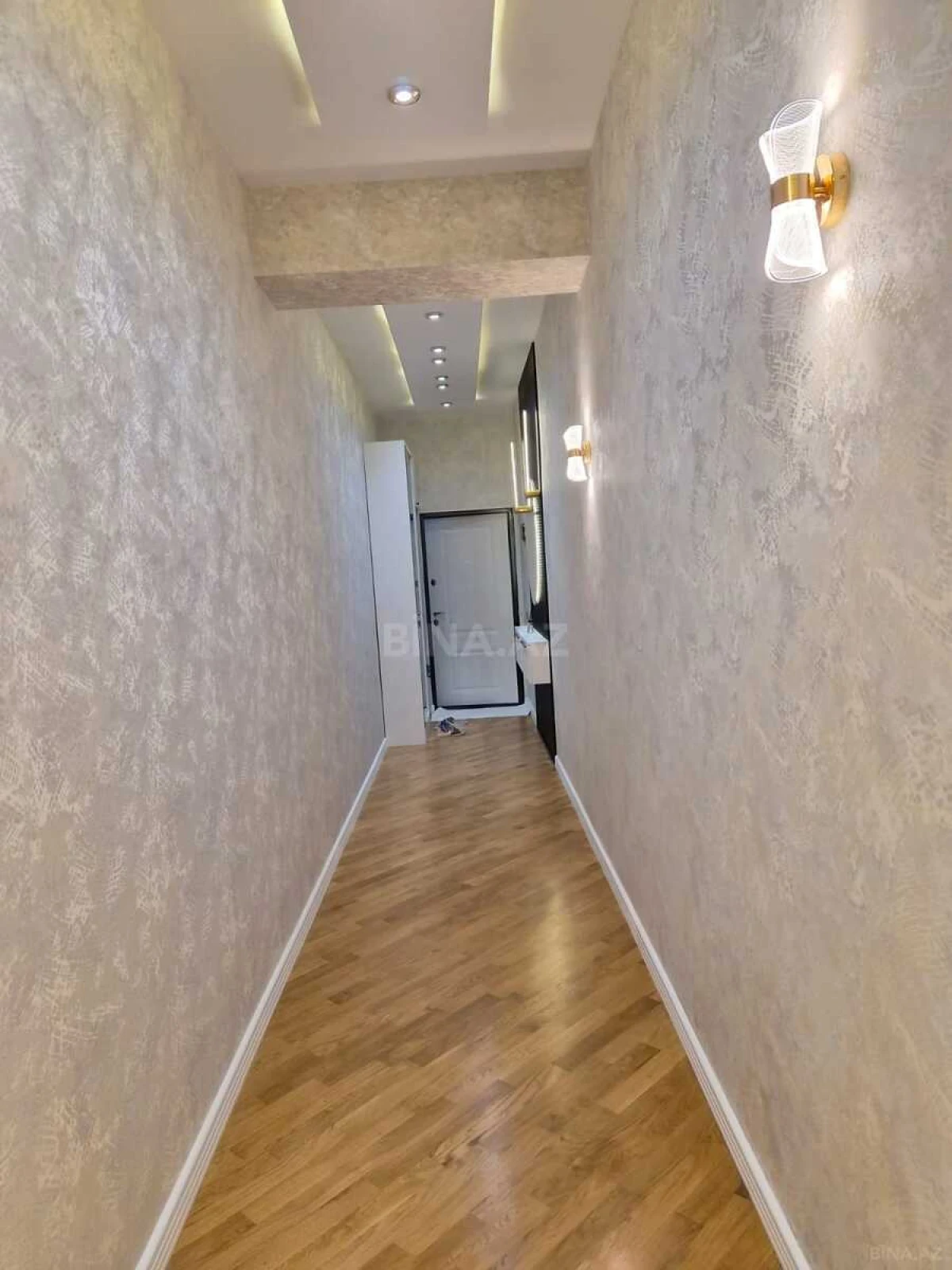 Satılır 2 otaqlı mənzil 90 m²