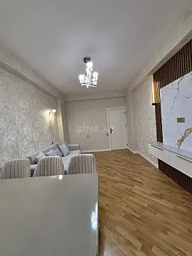 Satılır 2 otaqlı mənzil 90 m²
