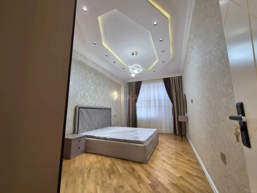 Satılır 2 otaqlı mənzil 90 m²