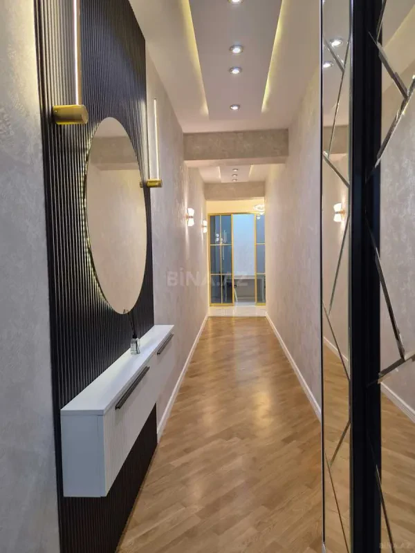 Satılır 2 otaqlı mənzil 90 m²