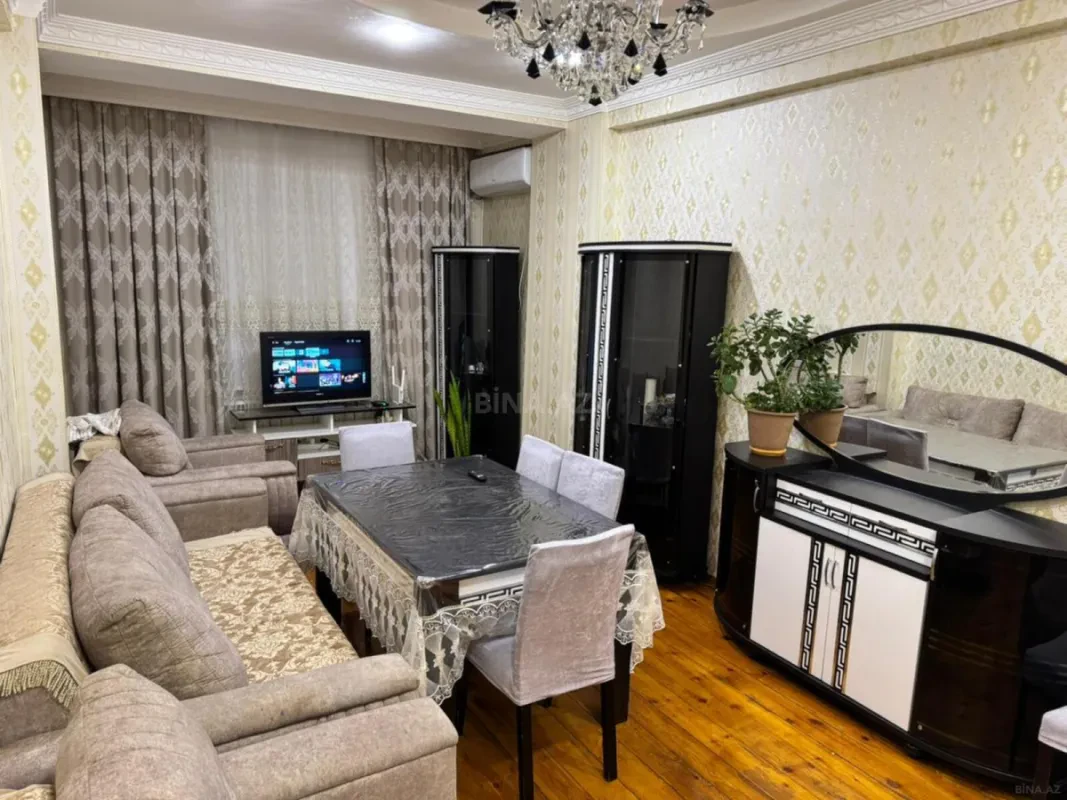 Kirayə verilir 2 otaqlı mənzil 75 m²