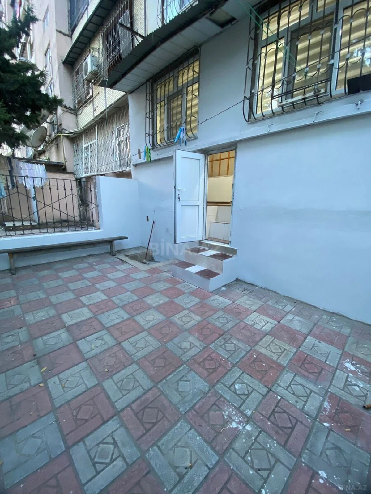 Kirayə verilir 4 otaqlı mənzil 100 m²
