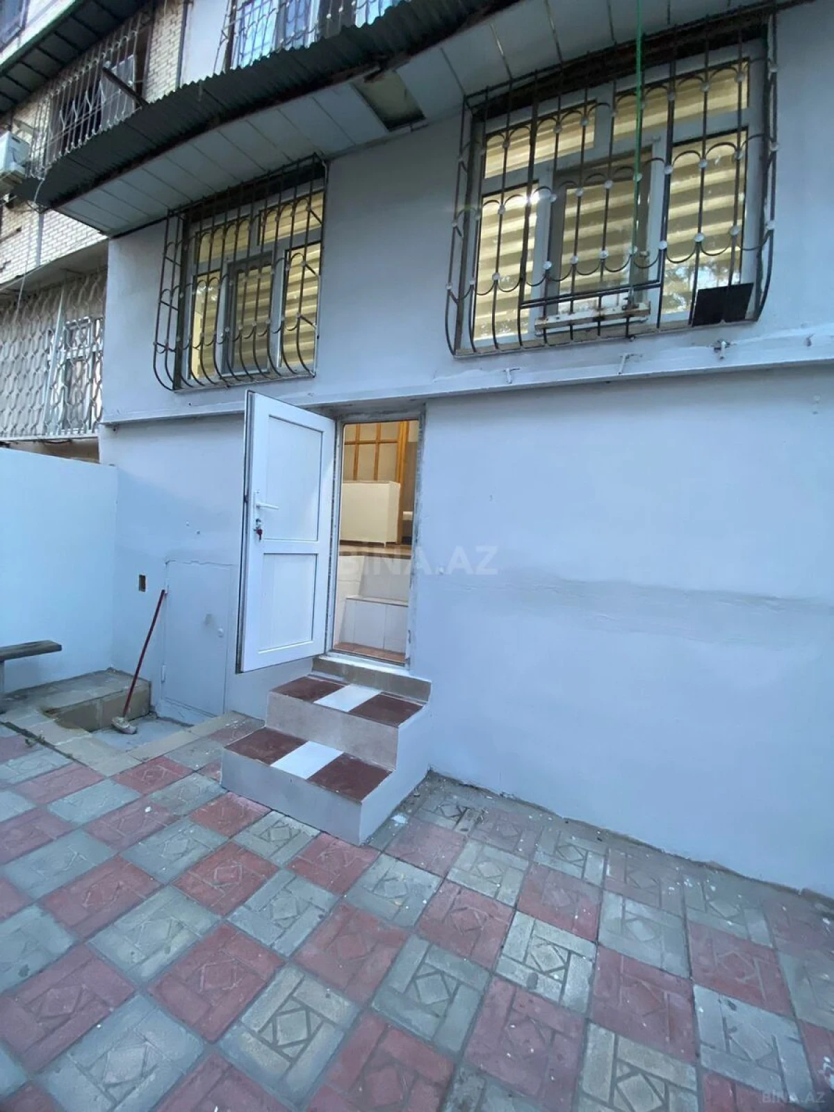 Kirayə verilir 4 otaqlı mənzil 100 m²