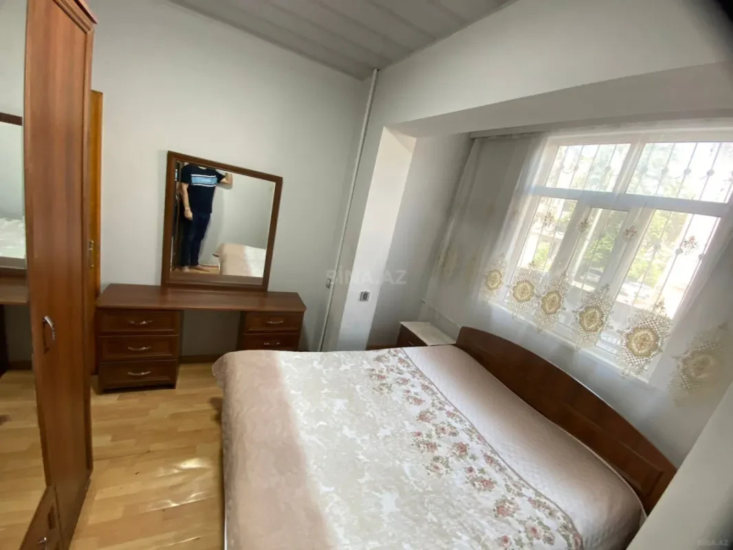 Kirayə verilir 4 otaqlı mənzil 100 m²