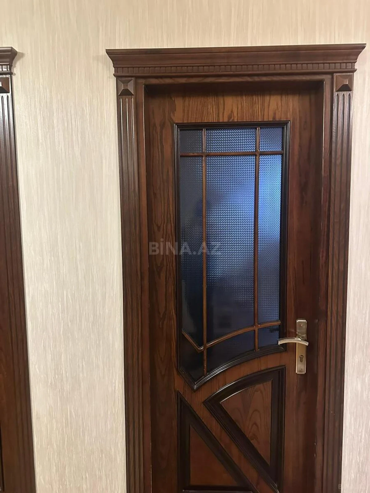 Satılır 2 otaqlı mənzil 117 m²
