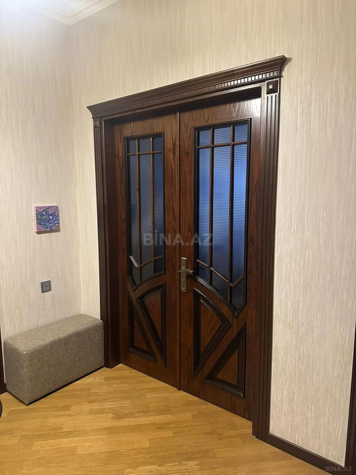 Satılır 2 otaqlı mənzil 117 m²