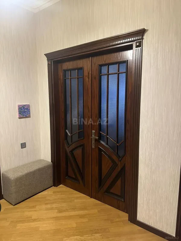 Satılır 2 otaqlı mənzil 117 m²
