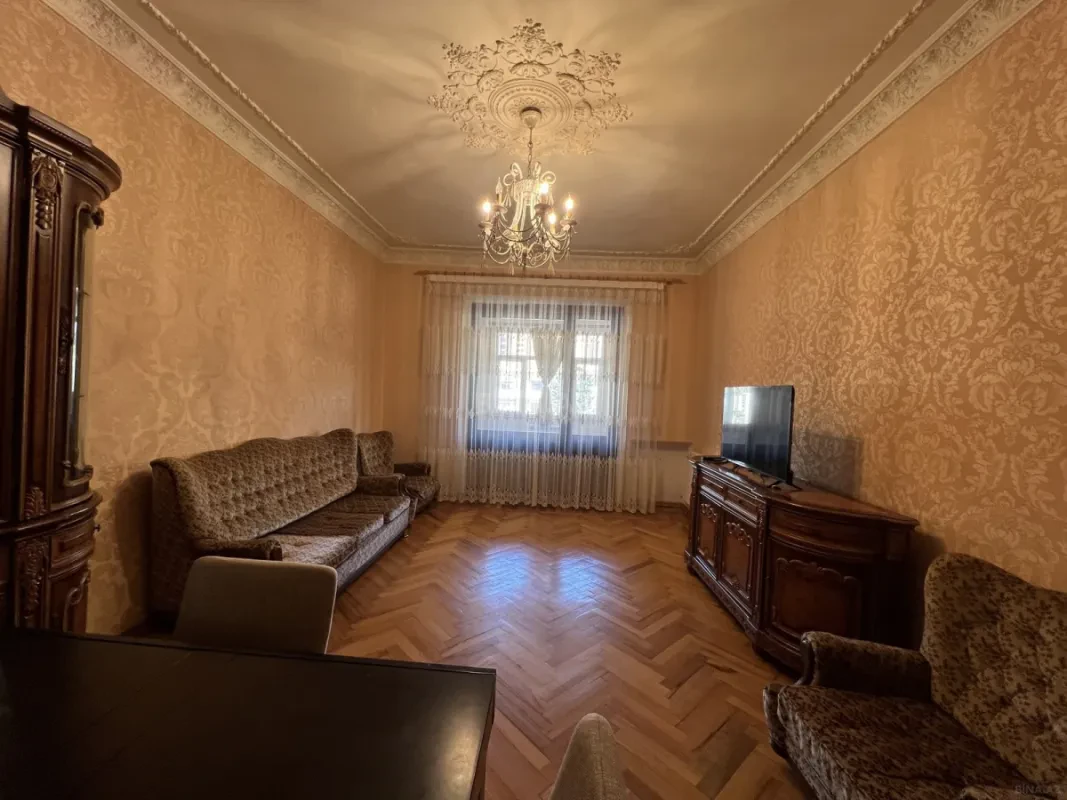 Satılır 3 otaqlı mənzil 110 m²