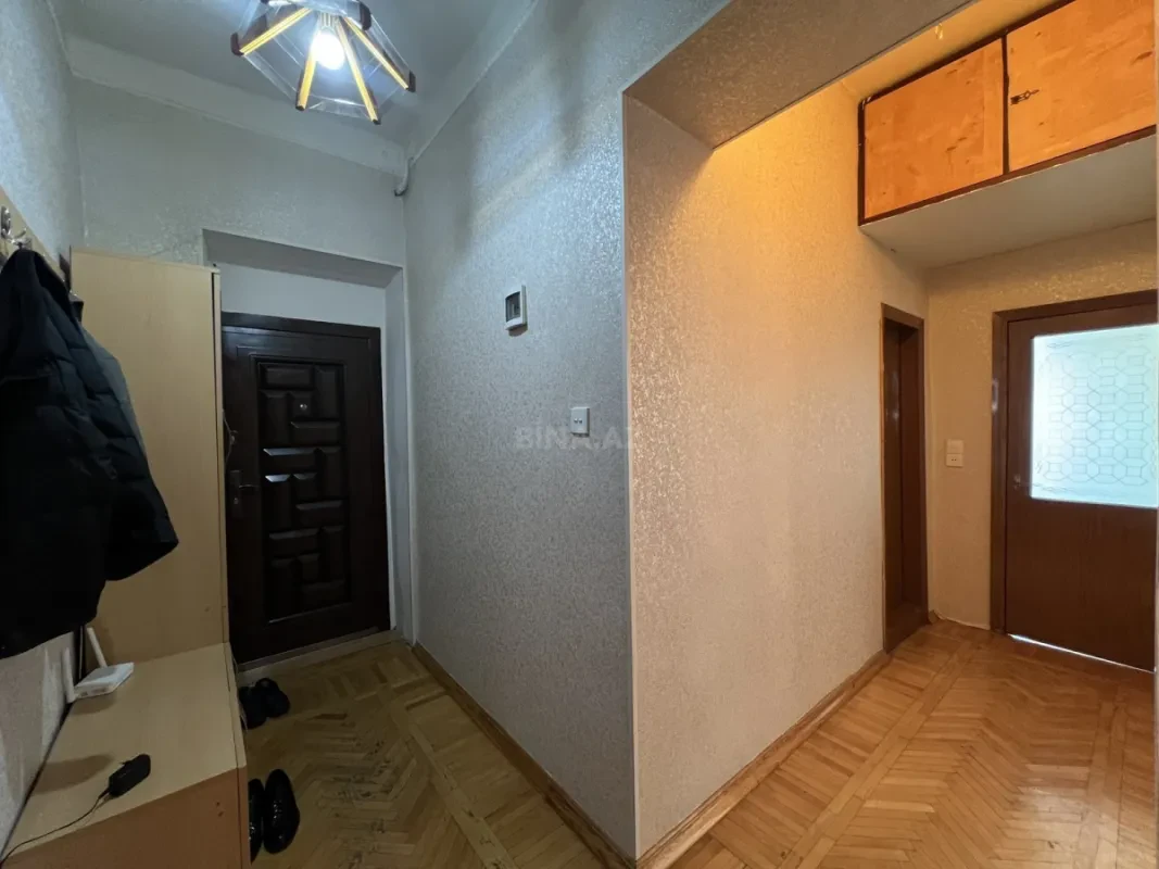 Satılır 3 otaqlı mənzil 110 m²