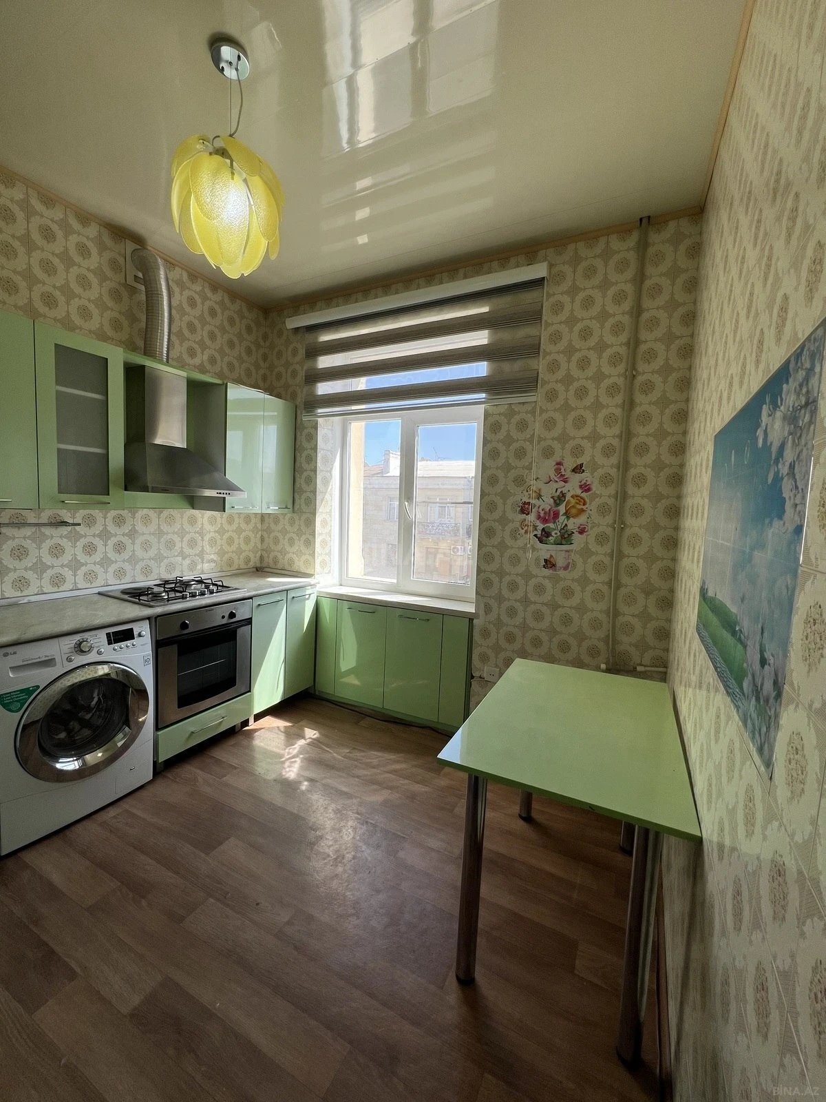 Satılır 3 otaqlı mənzil 110 m²