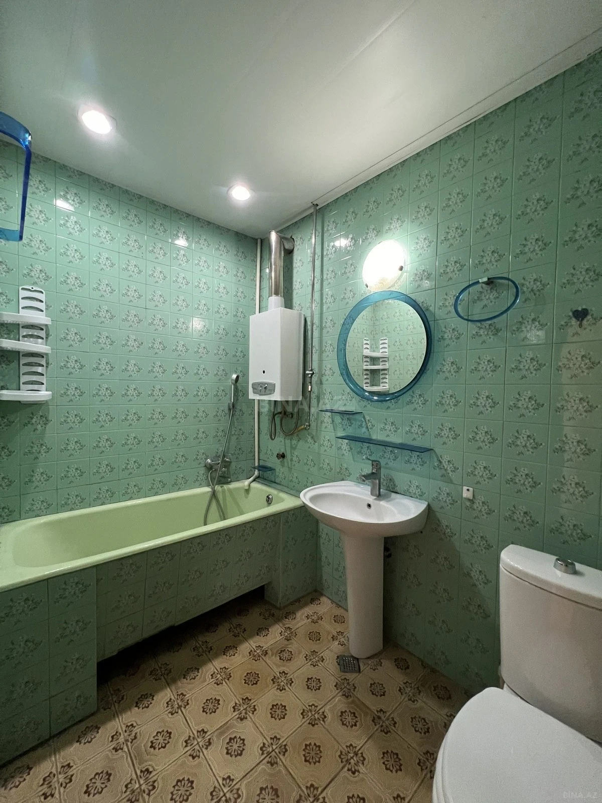 Satılır 3 otaqlı mənzil 110 m²