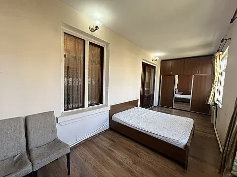 Satılır 3 otaqlı mənzil 110 m²