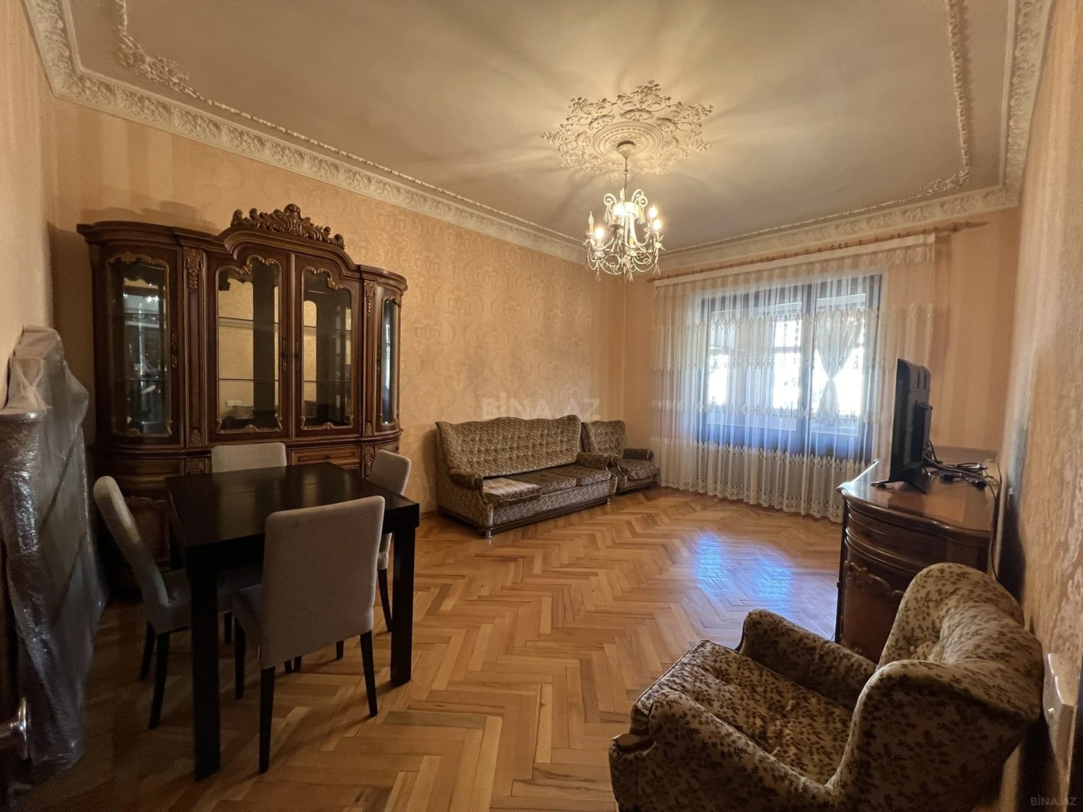 Satılır 3 otaqlı mənzil 110 m²