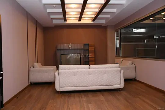 Kirayə verilir 6 otaqlı ofis 320 m²