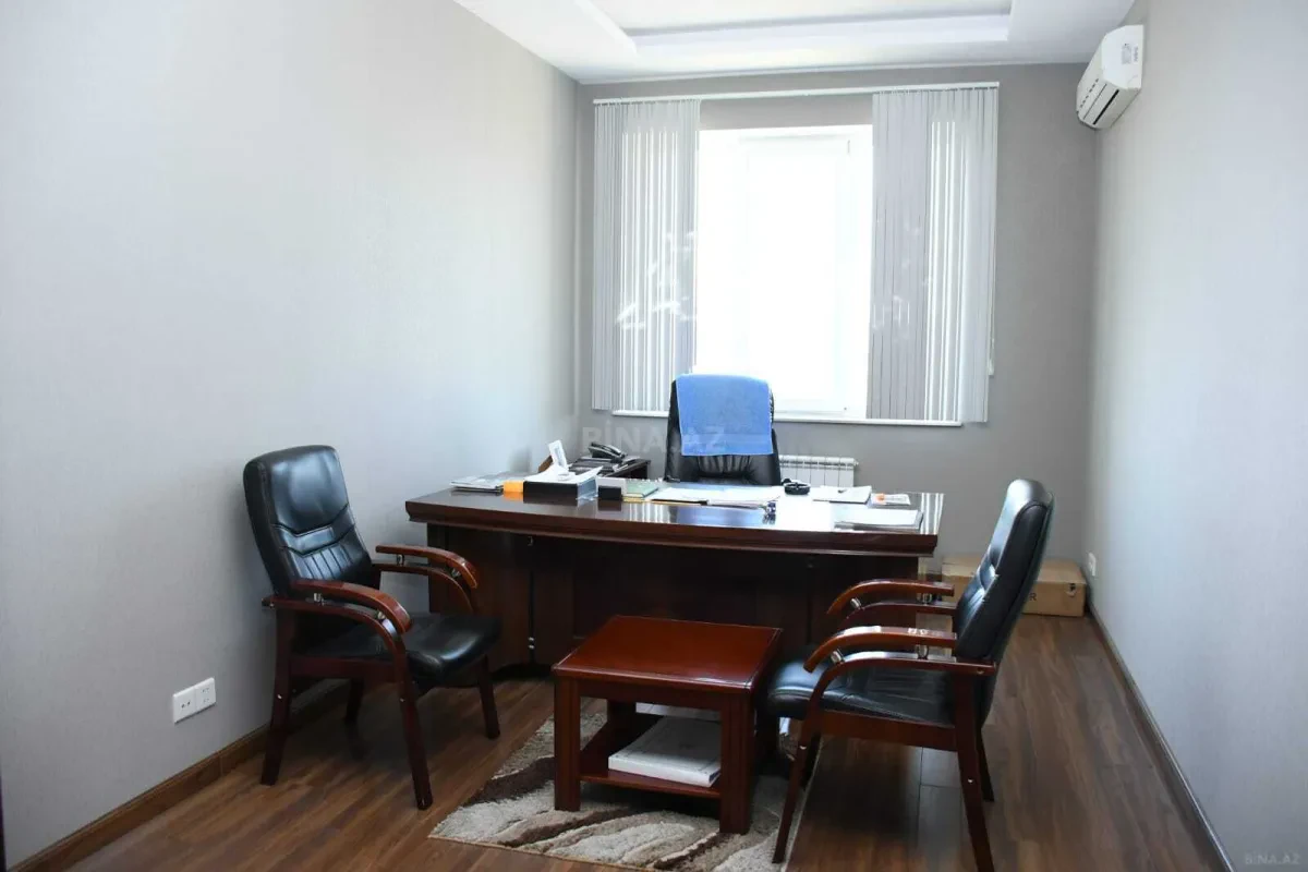 Kirayə verilir 6 otaqlı ofis 320 m²