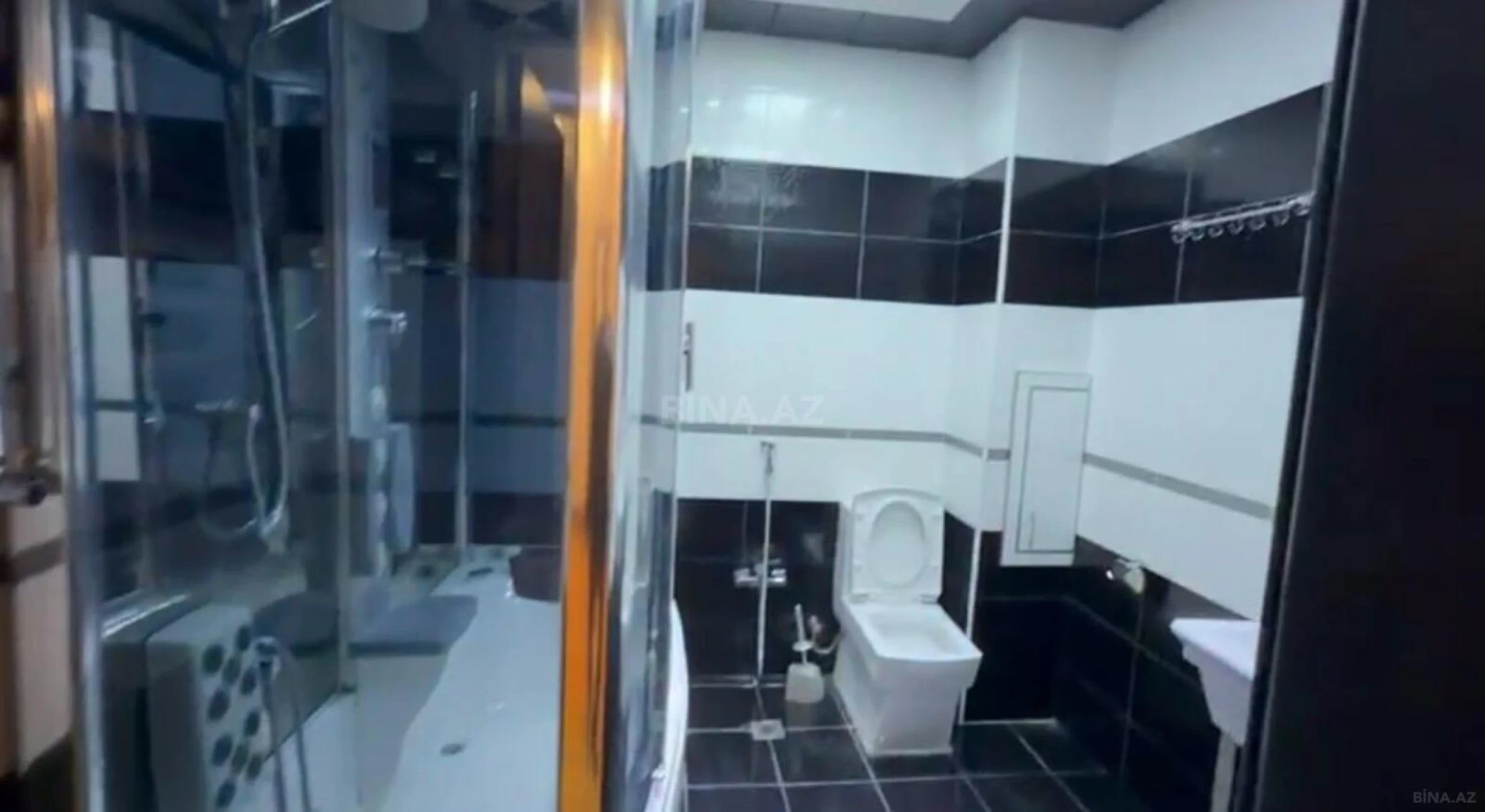 Kirayə verilir 3 otaqlı mənzil 127 m²