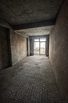 Satılır 4 otaqlı mənzil 196 m²