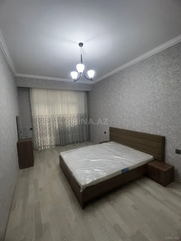 Kirayə verilir 2 otaqlı mənzil 110 m²
