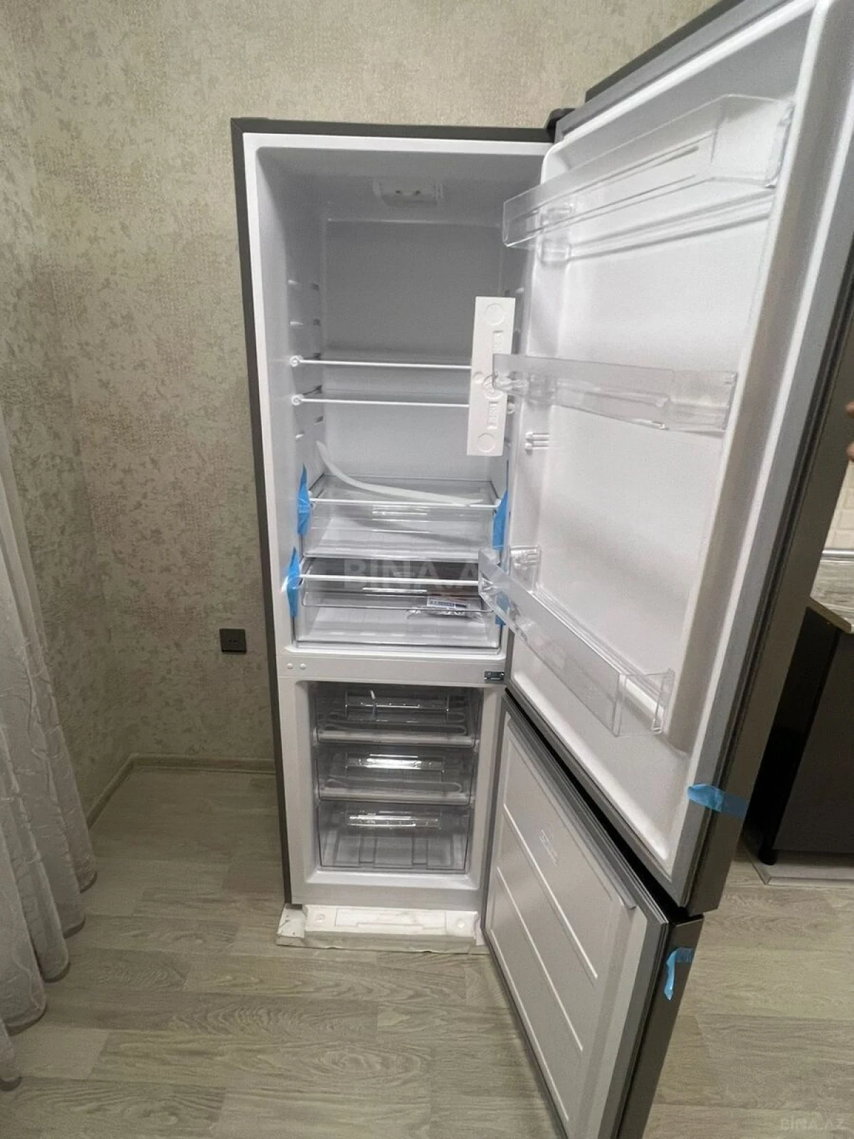 Kirayə verilir 2 otaqlı mənzil 110 m²