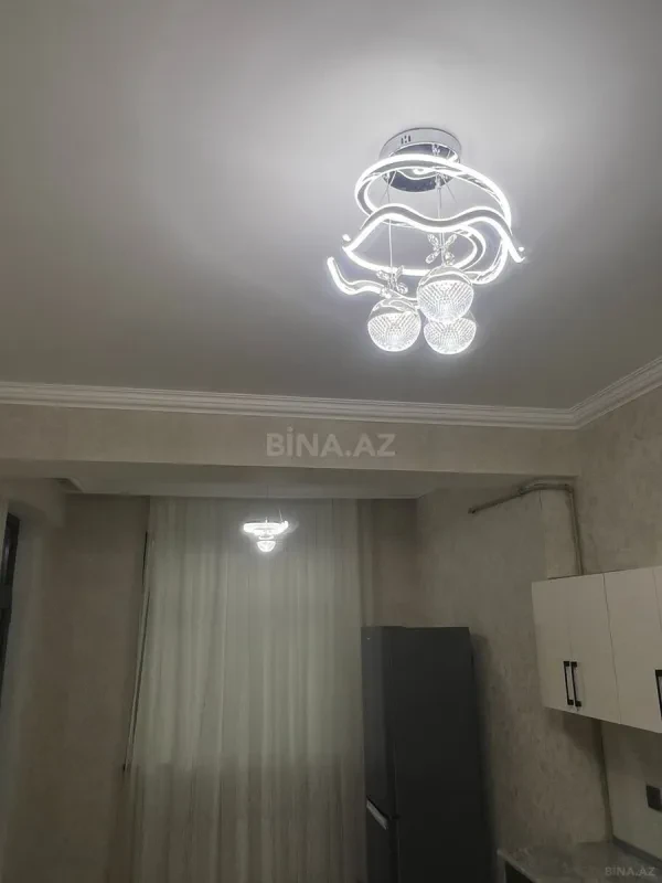 Kirayə verilir 2 otaqlı mənzil 110 m²