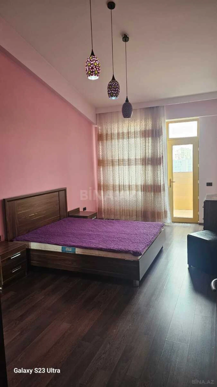 Kirayə verilir 4 otaqlı mənzil 136 m²