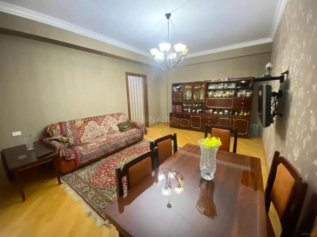 Satılır 2 otaqlı mənzil 80 m²