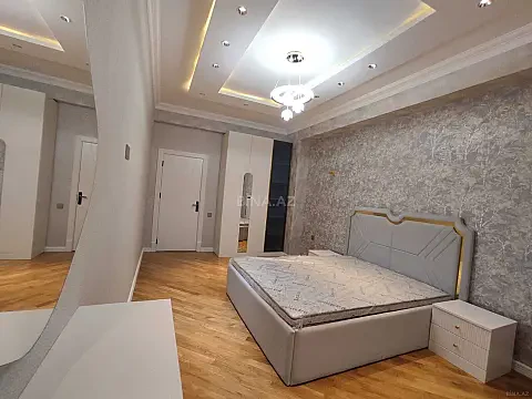 Satılır 2 otaqlı mənzil 88 m²