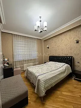 Satılır 3 otaqlı mənzil 105 m²