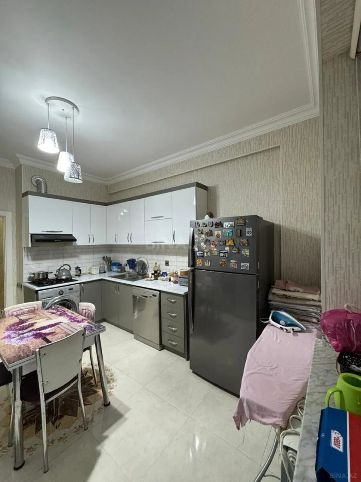 Satılır 3 otaqlı mənzil 105 m²