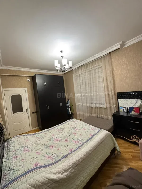 Satılır 3 otaqlı mənzil 105 m²