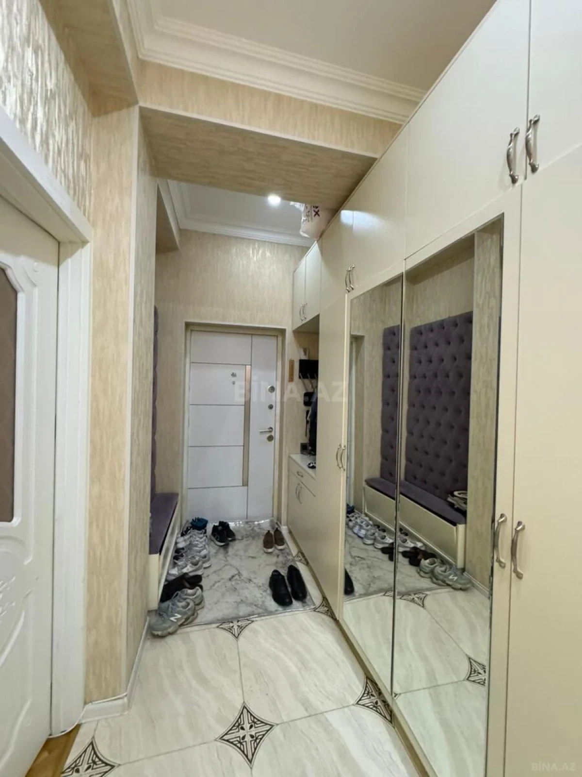 Satılır 3 otaqlı mənzil 105 m²