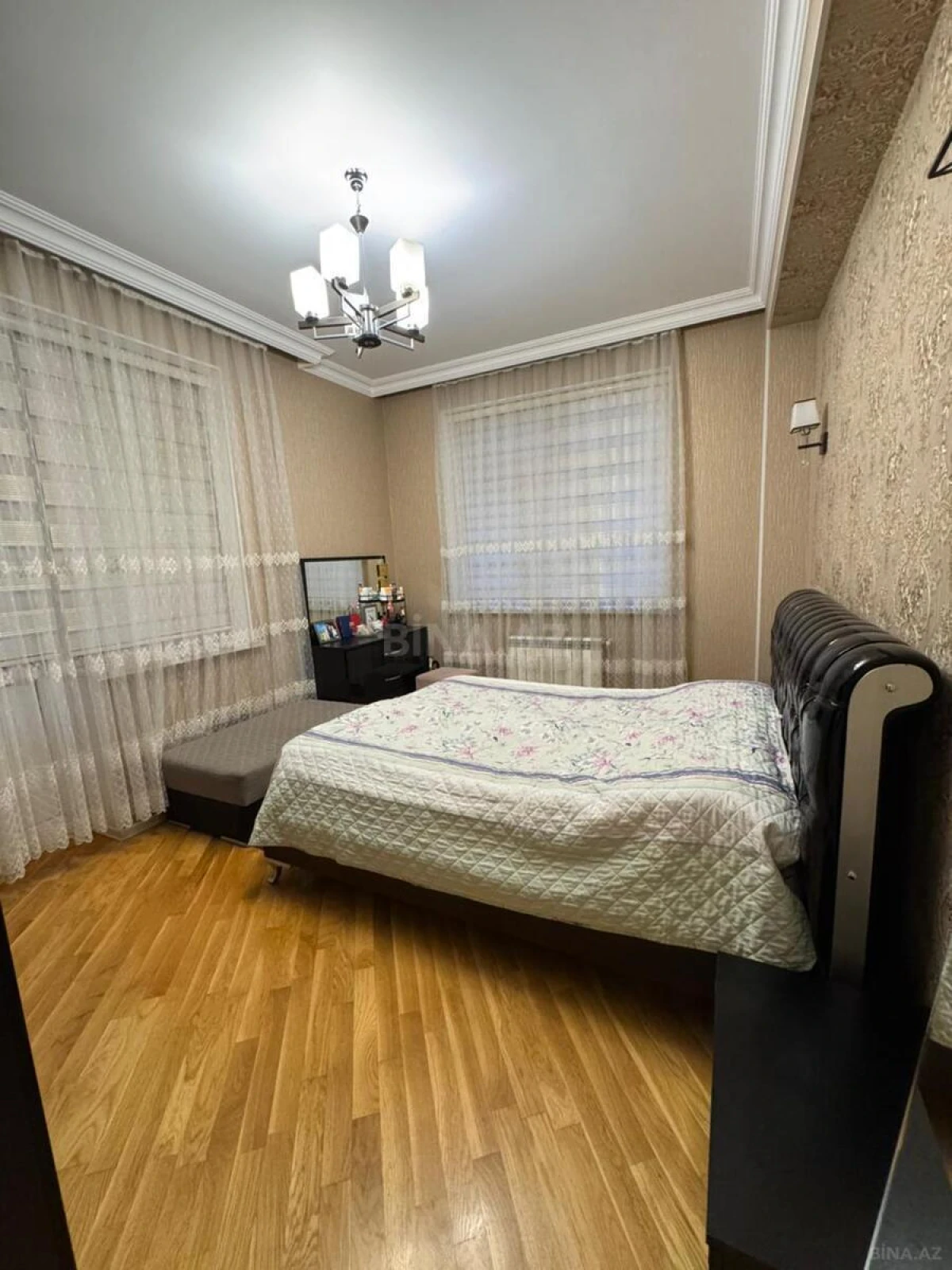 Satılır 3 otaqlı mənzil 105 m²