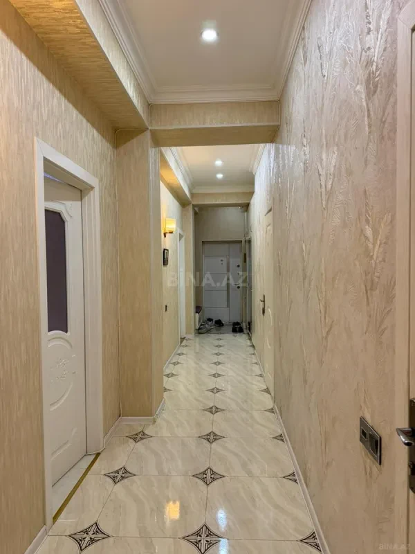 Satılır 3 otaqlı mənzil 105 m²
