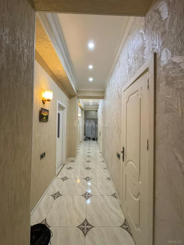Satılır 3 otaqlı mənzil 105 m²