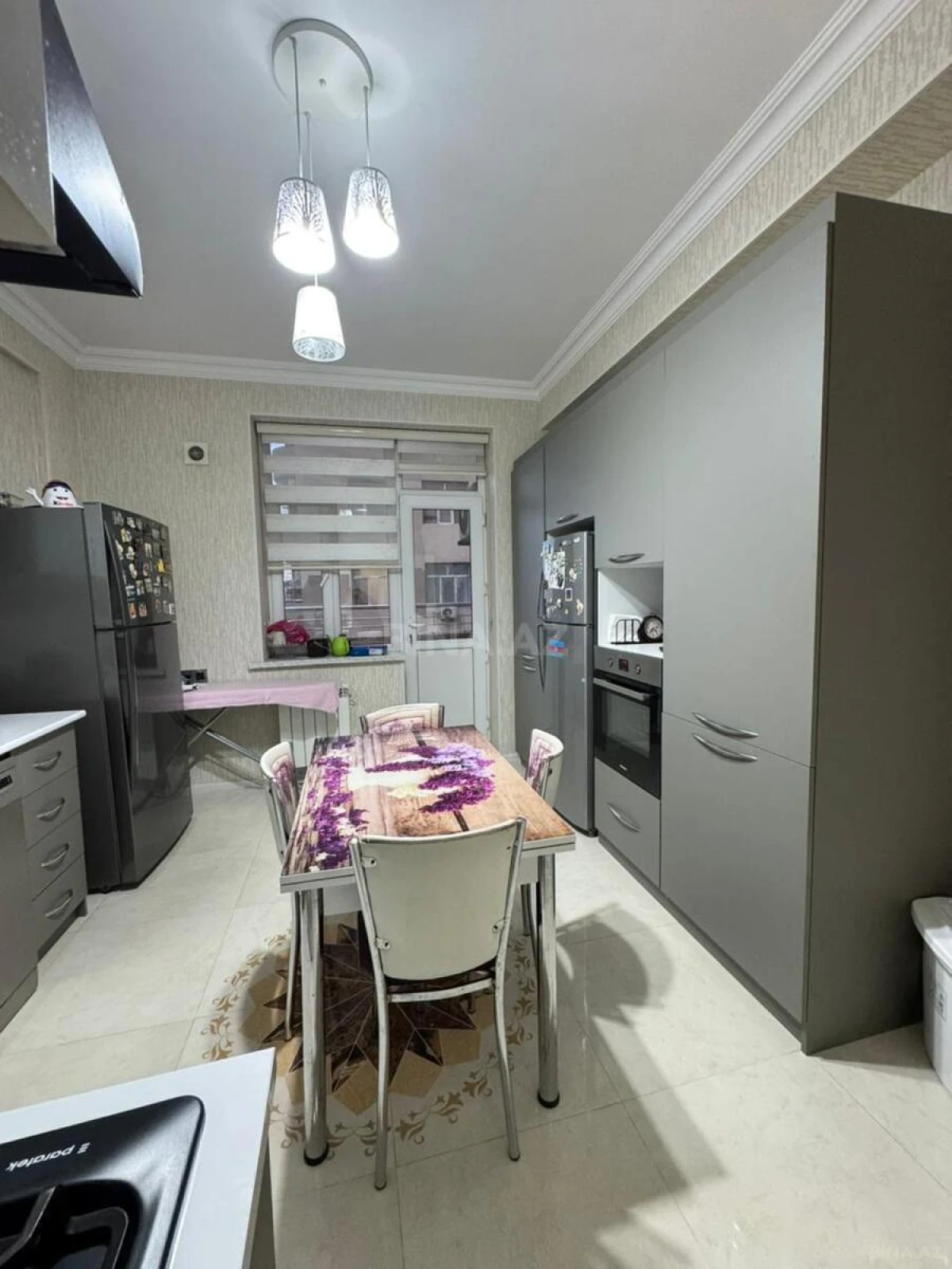 Satılır 3 otaqlı mənzil 105 m²