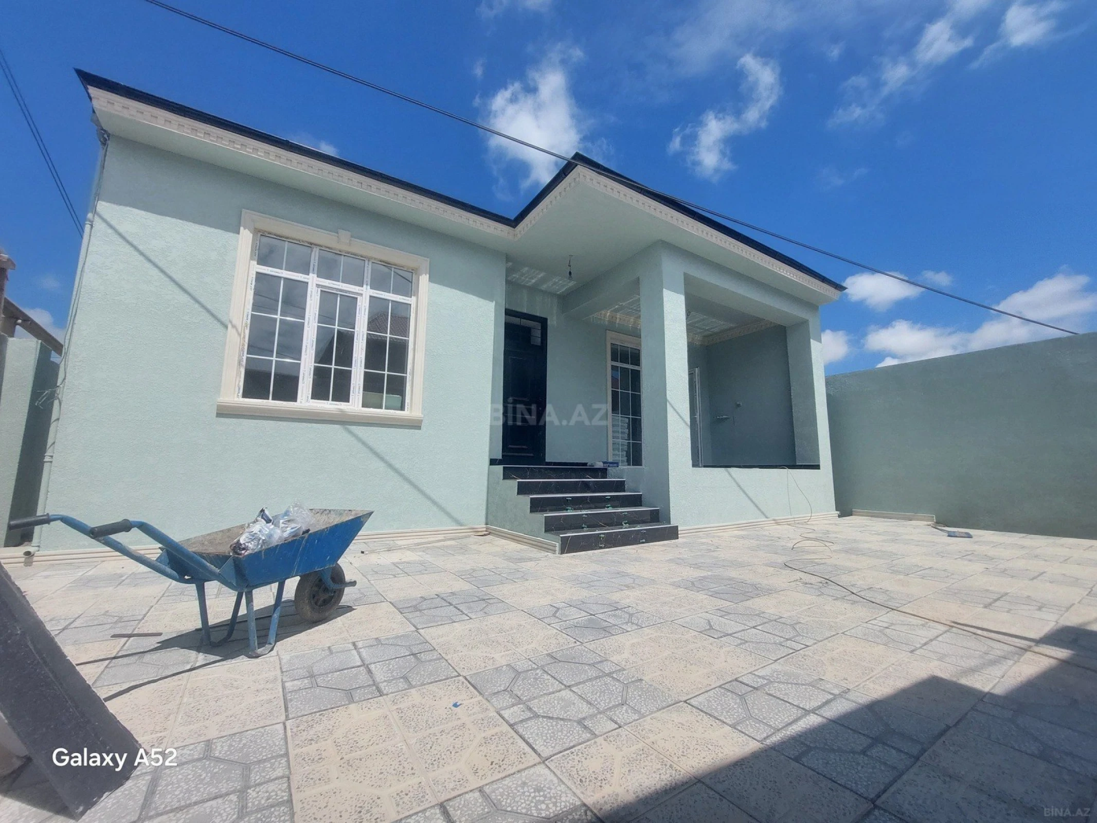 Satılır 3 otaqlı həyət evi 100 m²