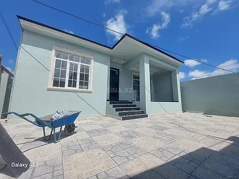 Satılır 3 otaqlı həyət evi 100 m²