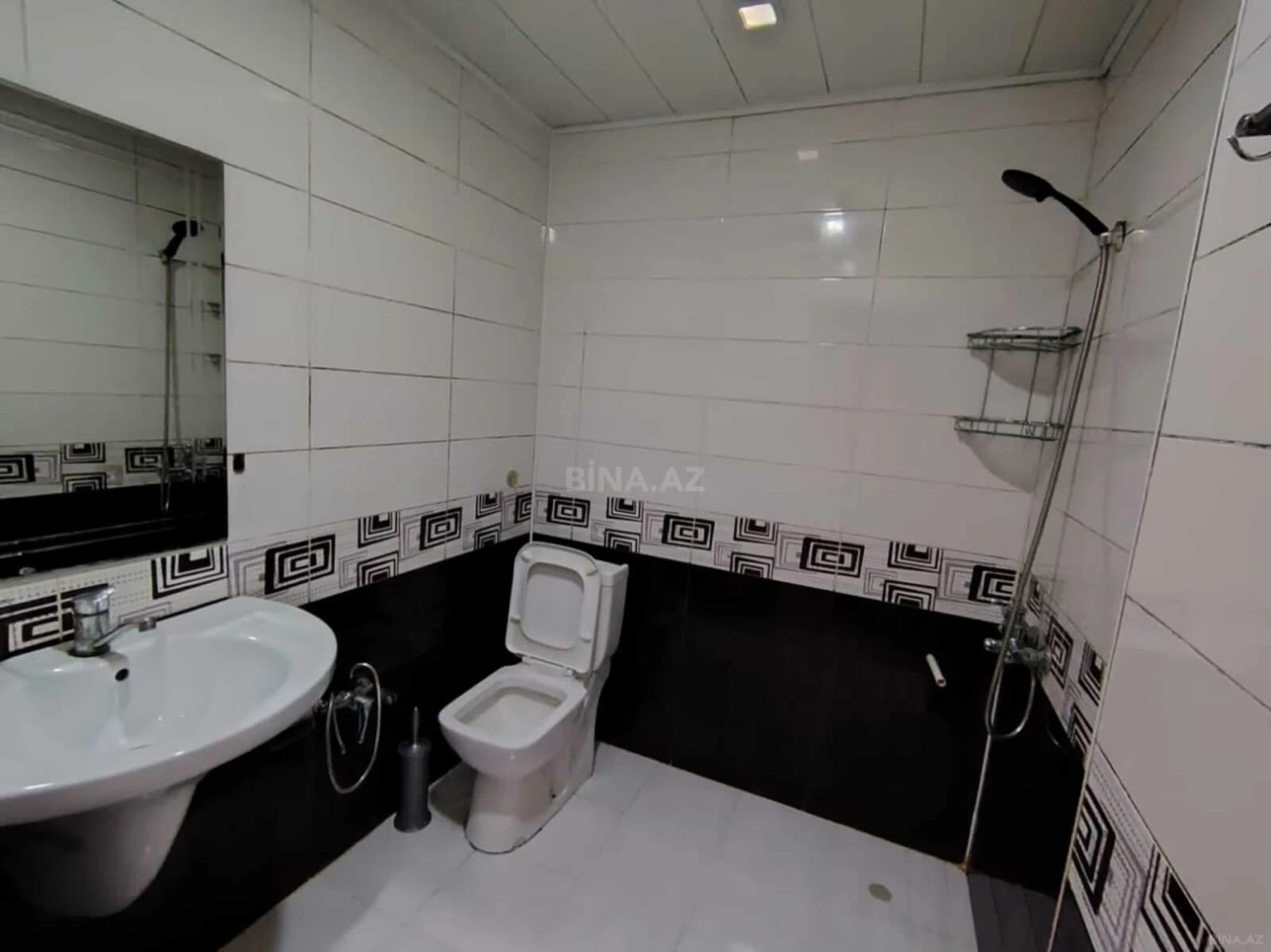 Kirayə verilir 2 otaqlı mənzil 50 m²