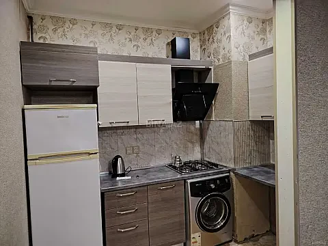 Kirayə verilir 2 otaqlı mənzil 50 m²
