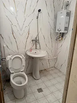 Kirayə verilir 2 otaqlı mənzil 42 m²