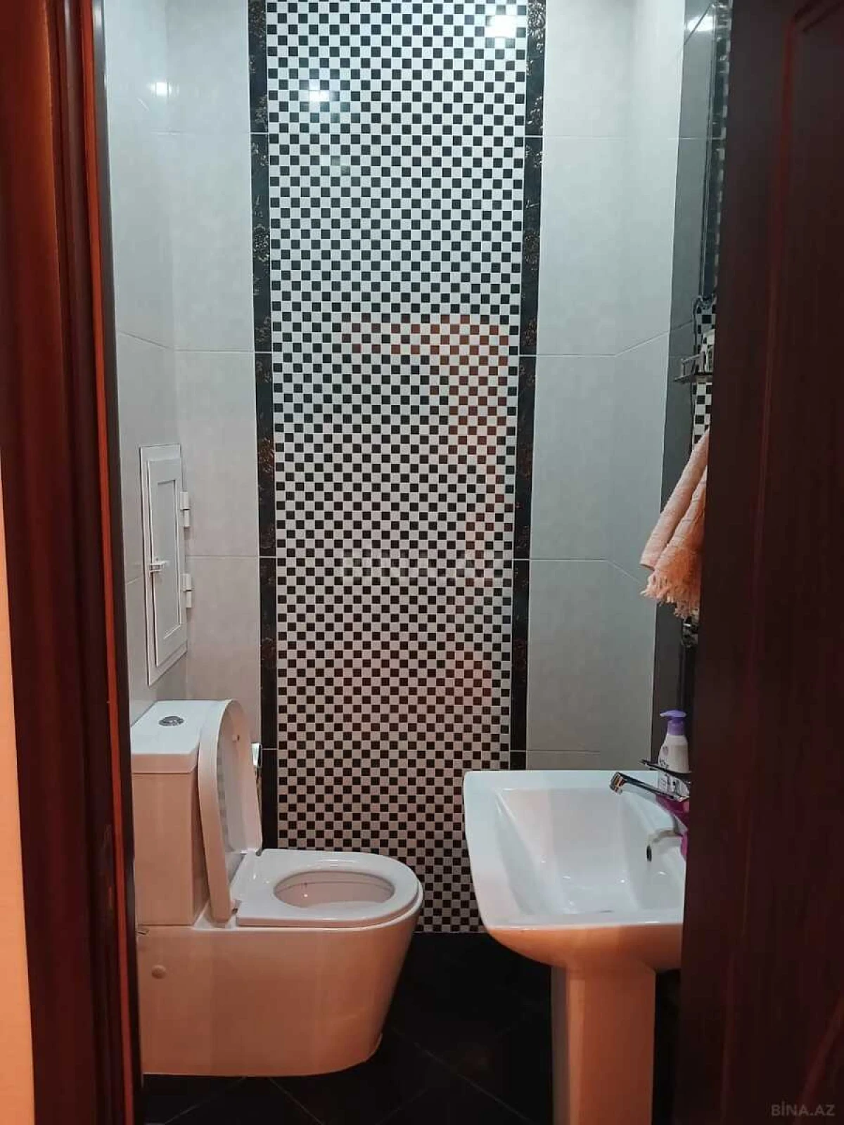 Satılır 3 otaqlı mənzil 132 m²