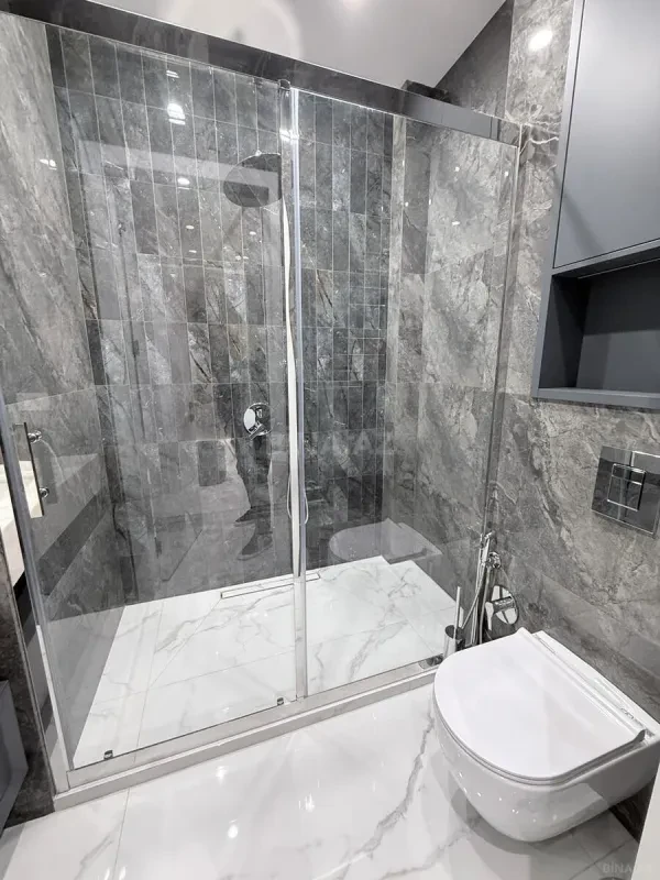 Kirayə verilir 3 otaqlı mənzil 127 m²