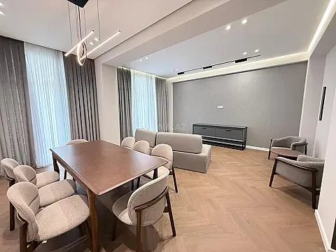 Kirayə verilir 3 otaqlı mənzil 127 m² — Bakı 3 otaq 127.00 m²