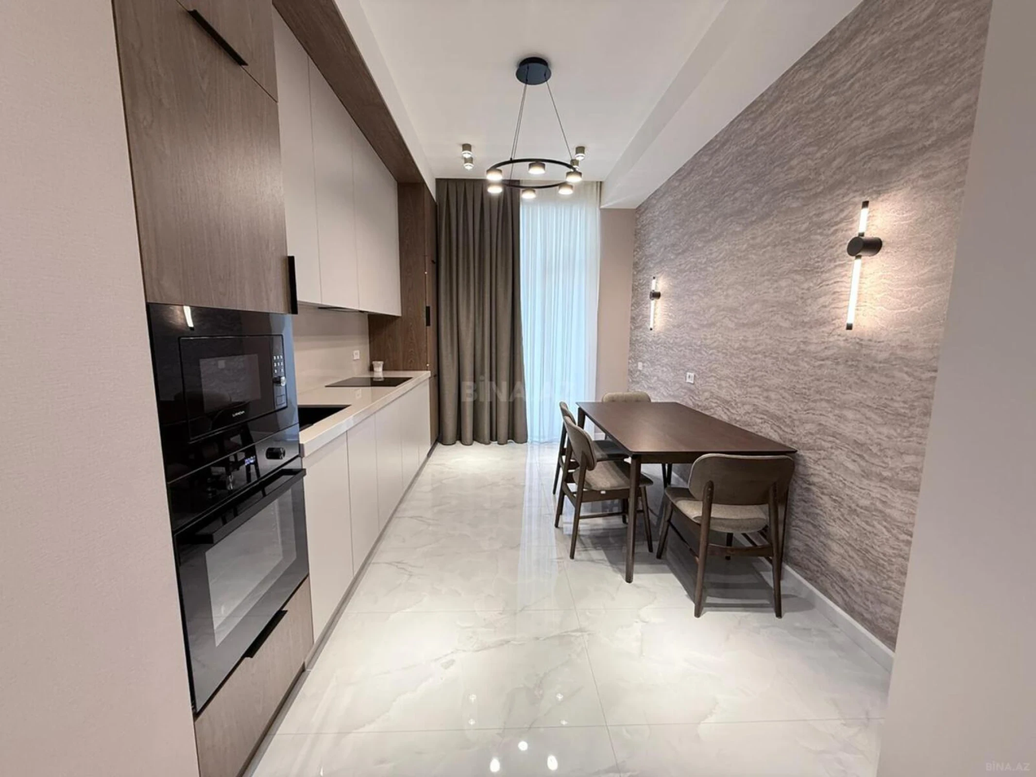 Kirayə verilir 3 otaqlı mənzil 127 m²