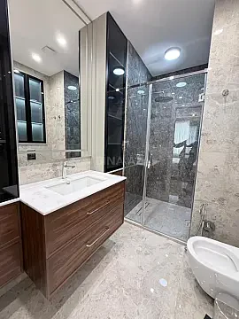 Kirayə verilir 3 otaqlı mənzil 127 m²