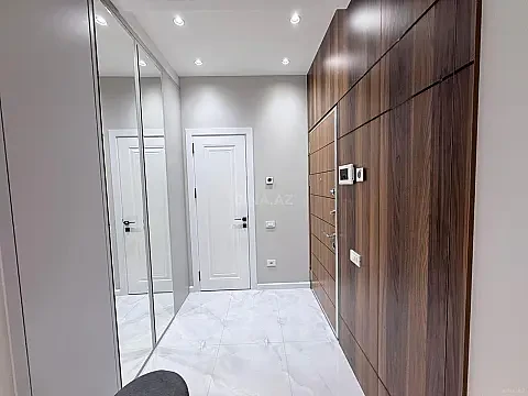 Kirayə verilir 3 otaqlı mənzil 127 m²