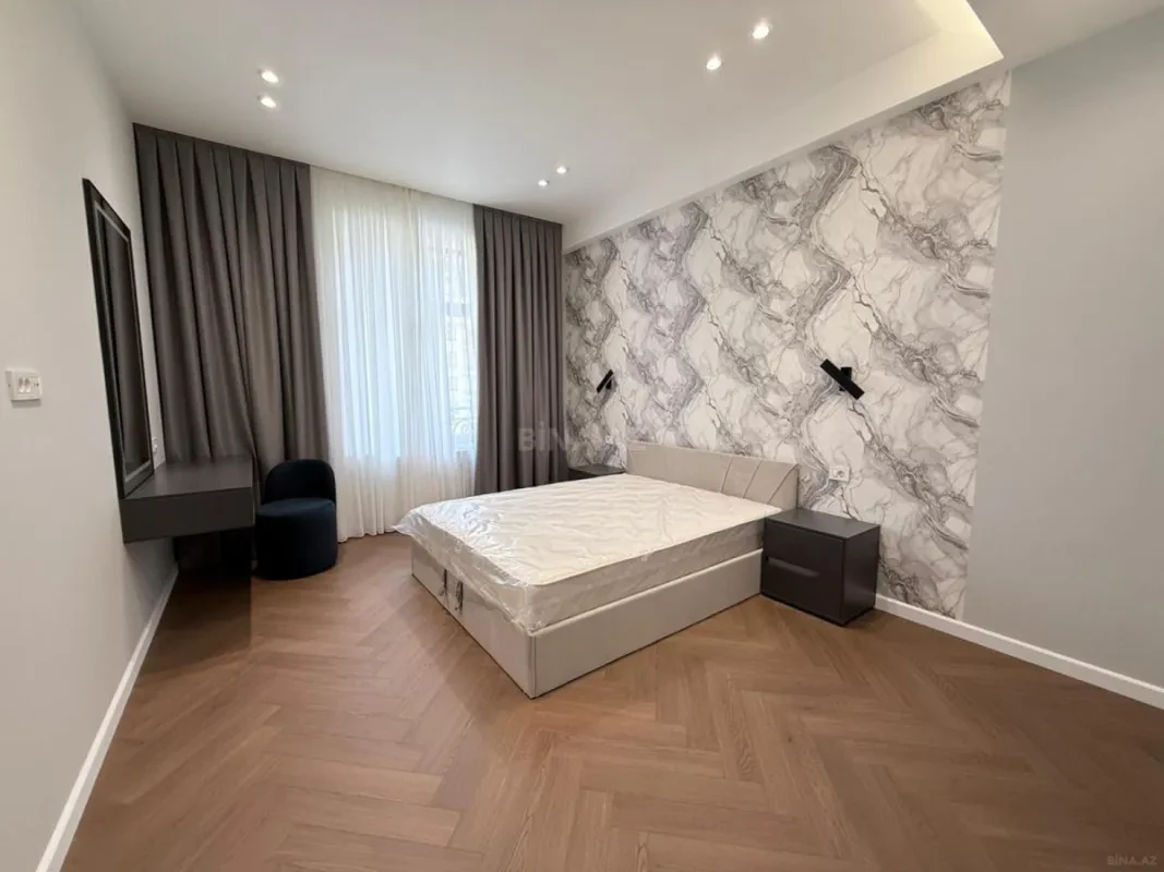 Kirayə verilir 3 otaqlı mənzil 127 m²
