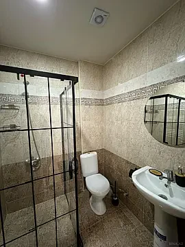 Kirayə verilir 2 otaqlı mənzil 58 m²