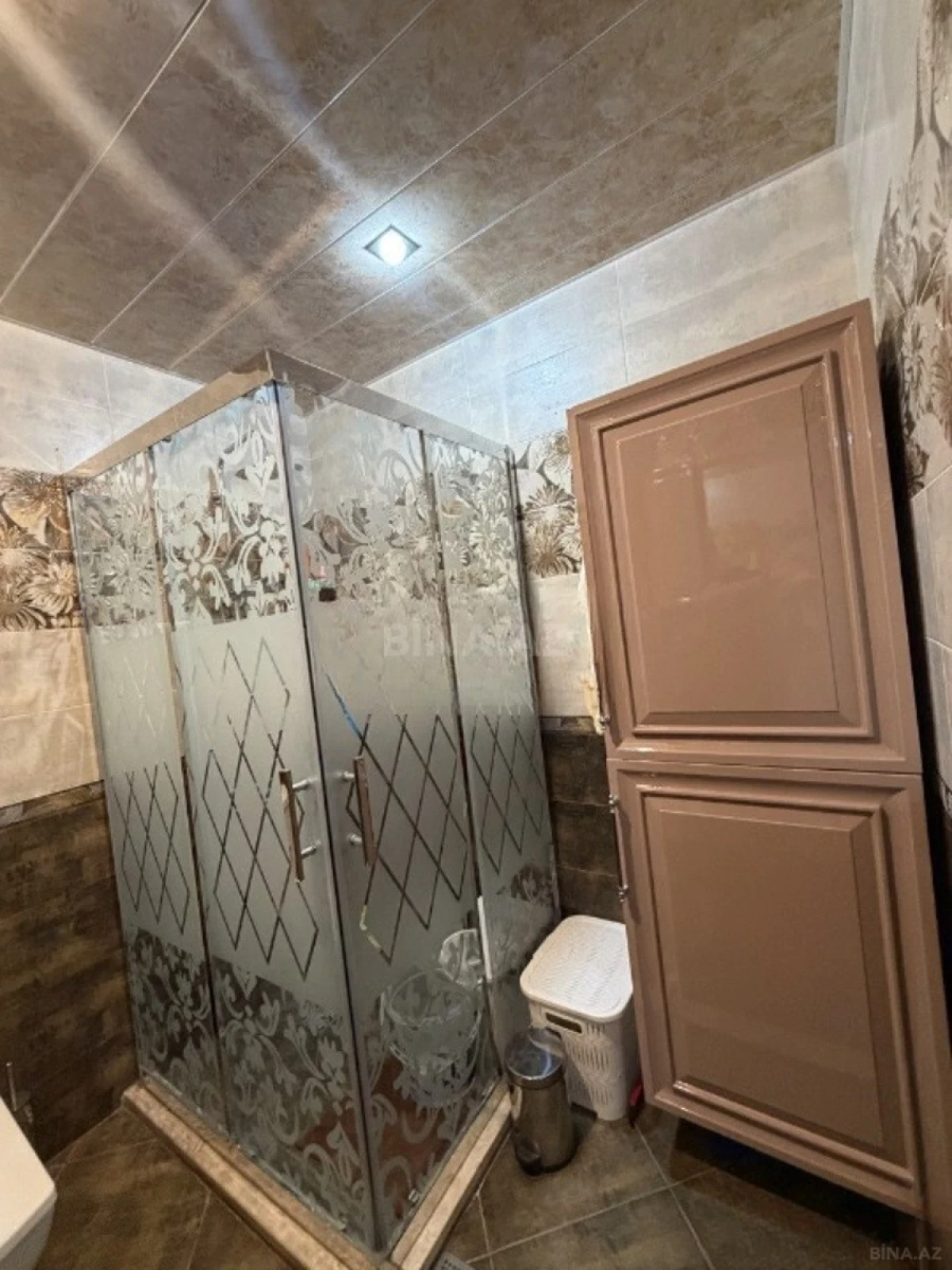 Satılır 2 otaqlı mənzil 108 m²